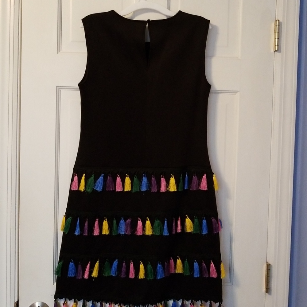 Clothes - Picture 2 of 3
